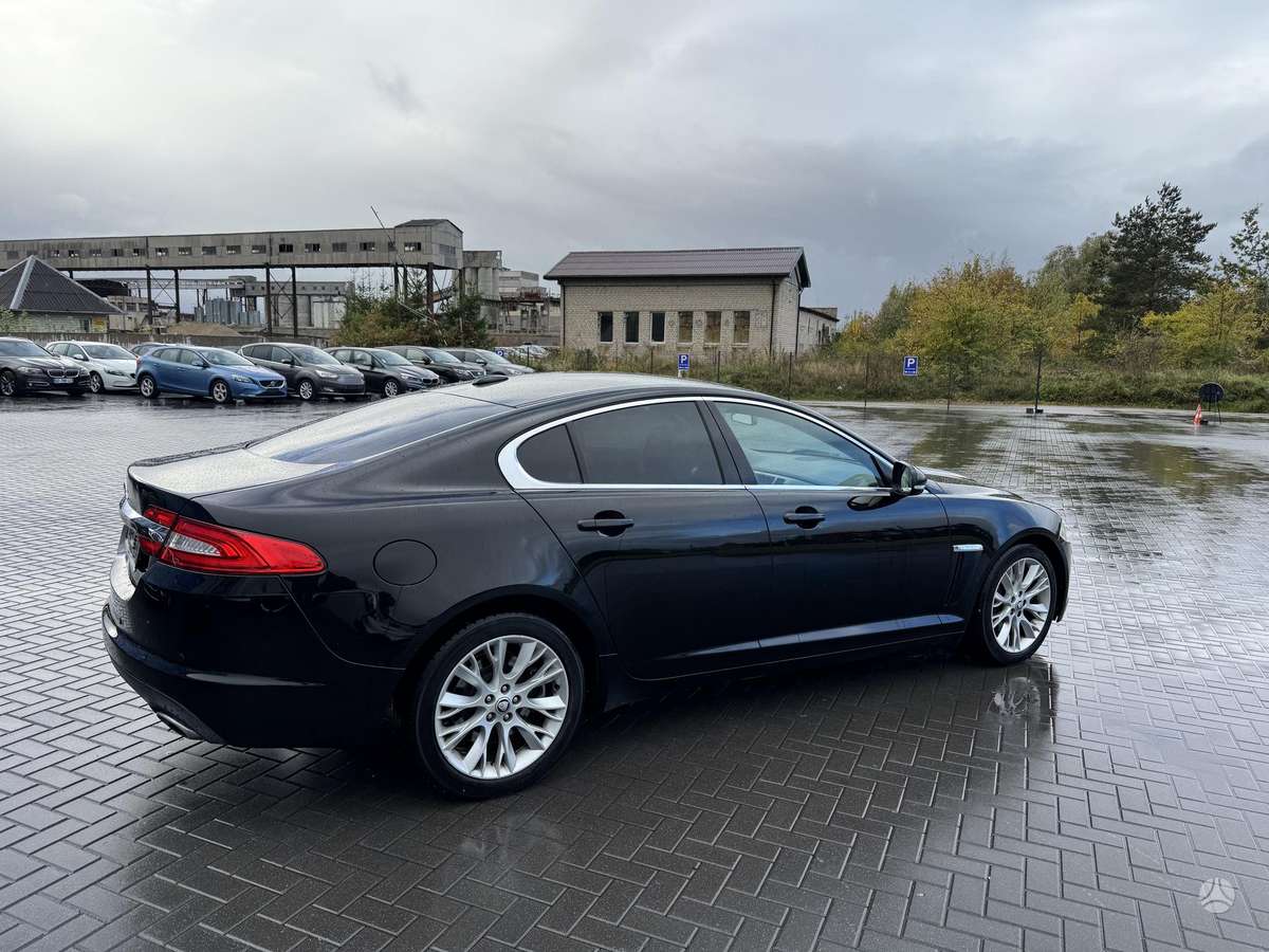 Jaguar XF, 2.2 l., Седан