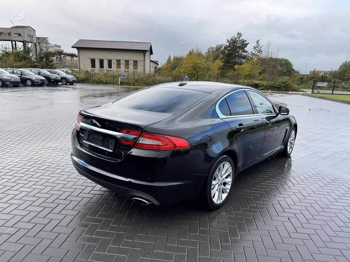 Jaguar XF, 2.2 l., Седан