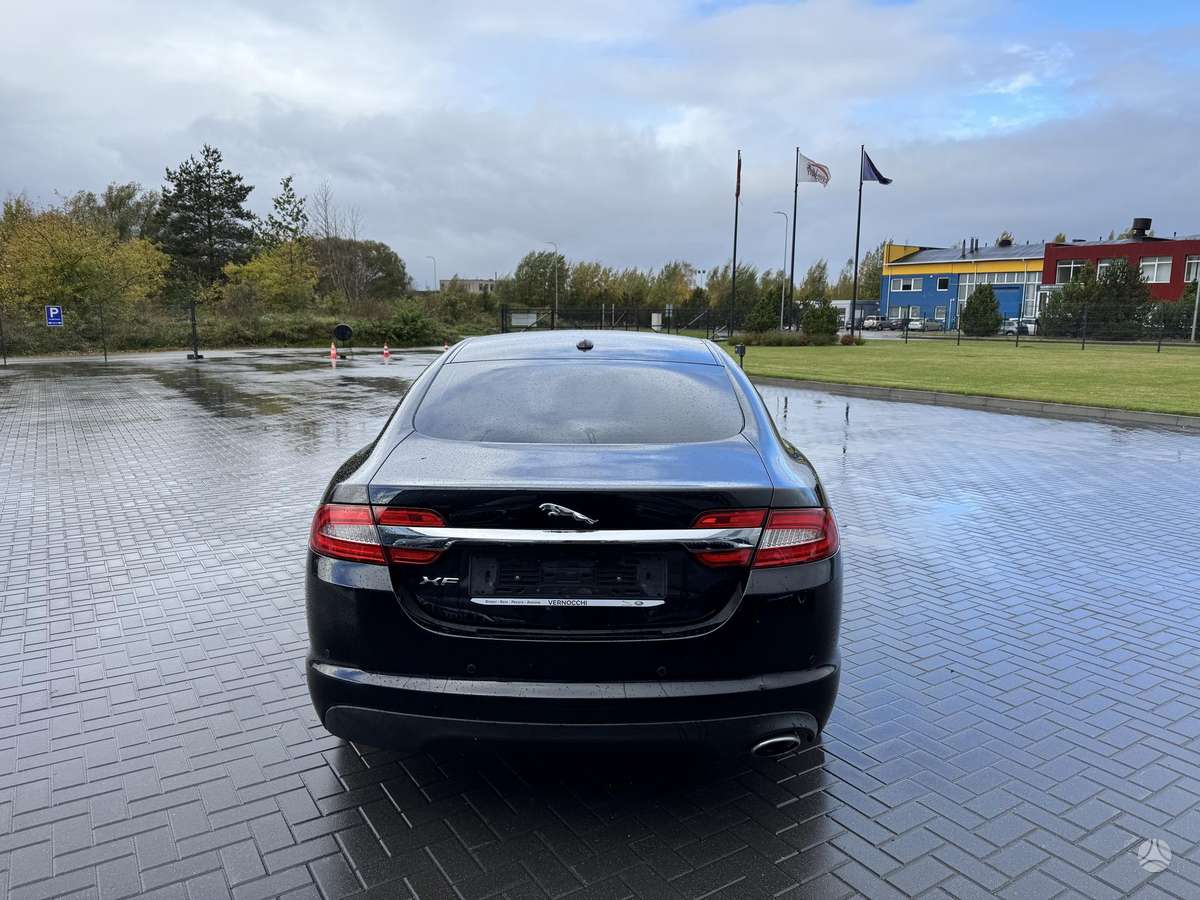 Jaguar XF, 2.2 l., Седан