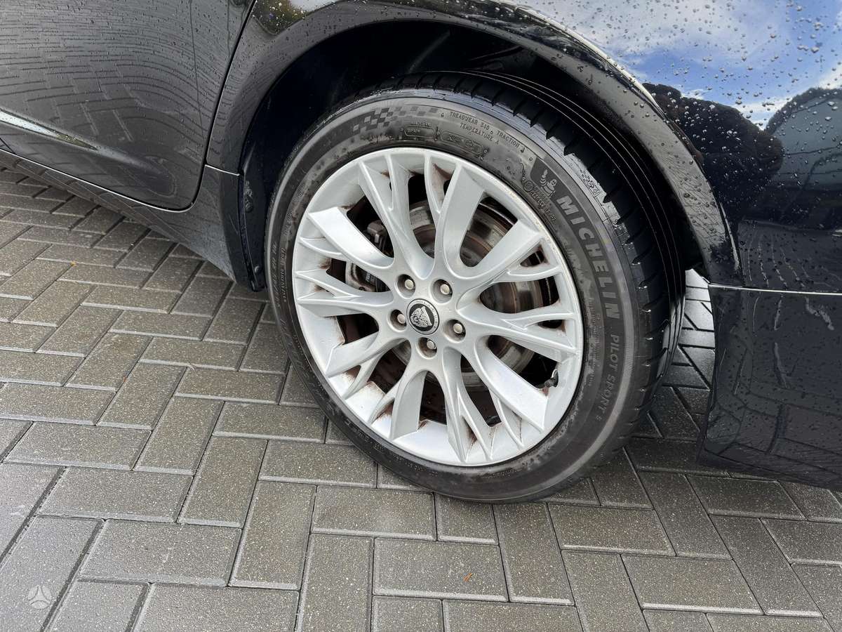 Jaguar XF, 2.2 l., Седан