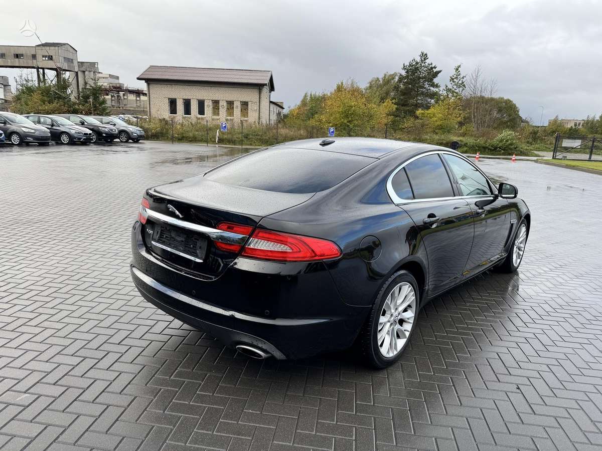 Jaguar XF, 2.2 l., Седан