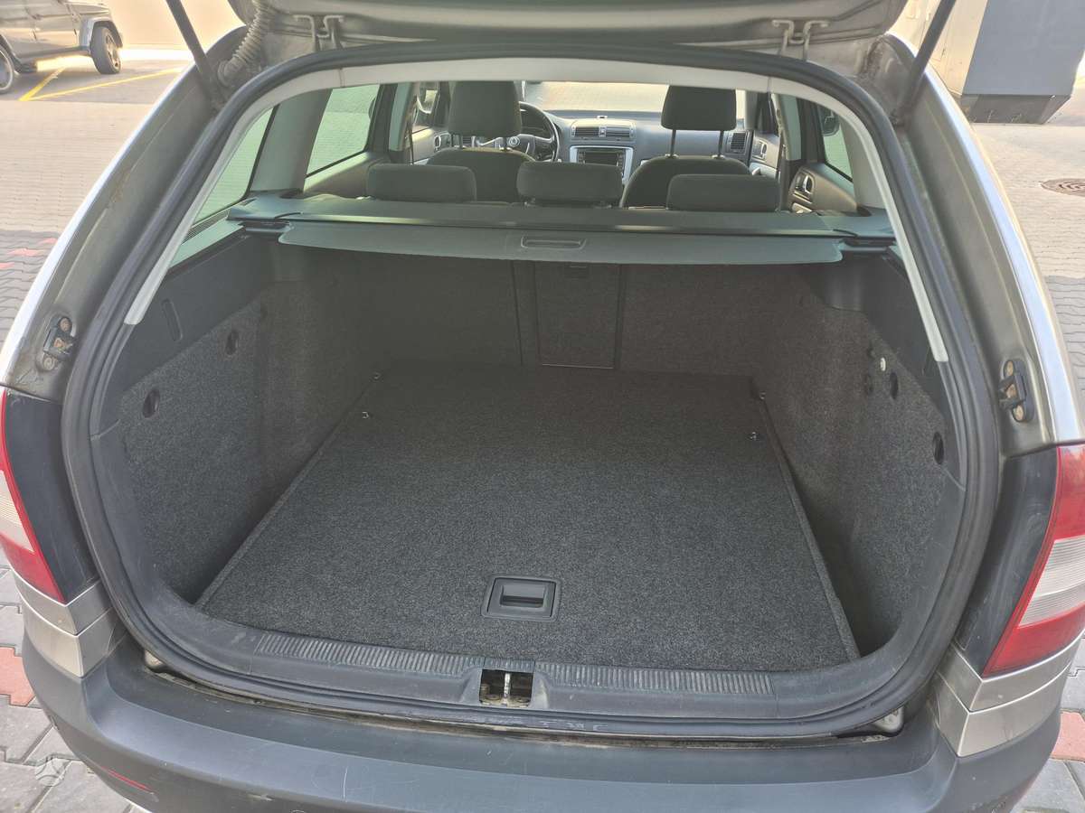 Skoda Octavia 2010 — photo 28