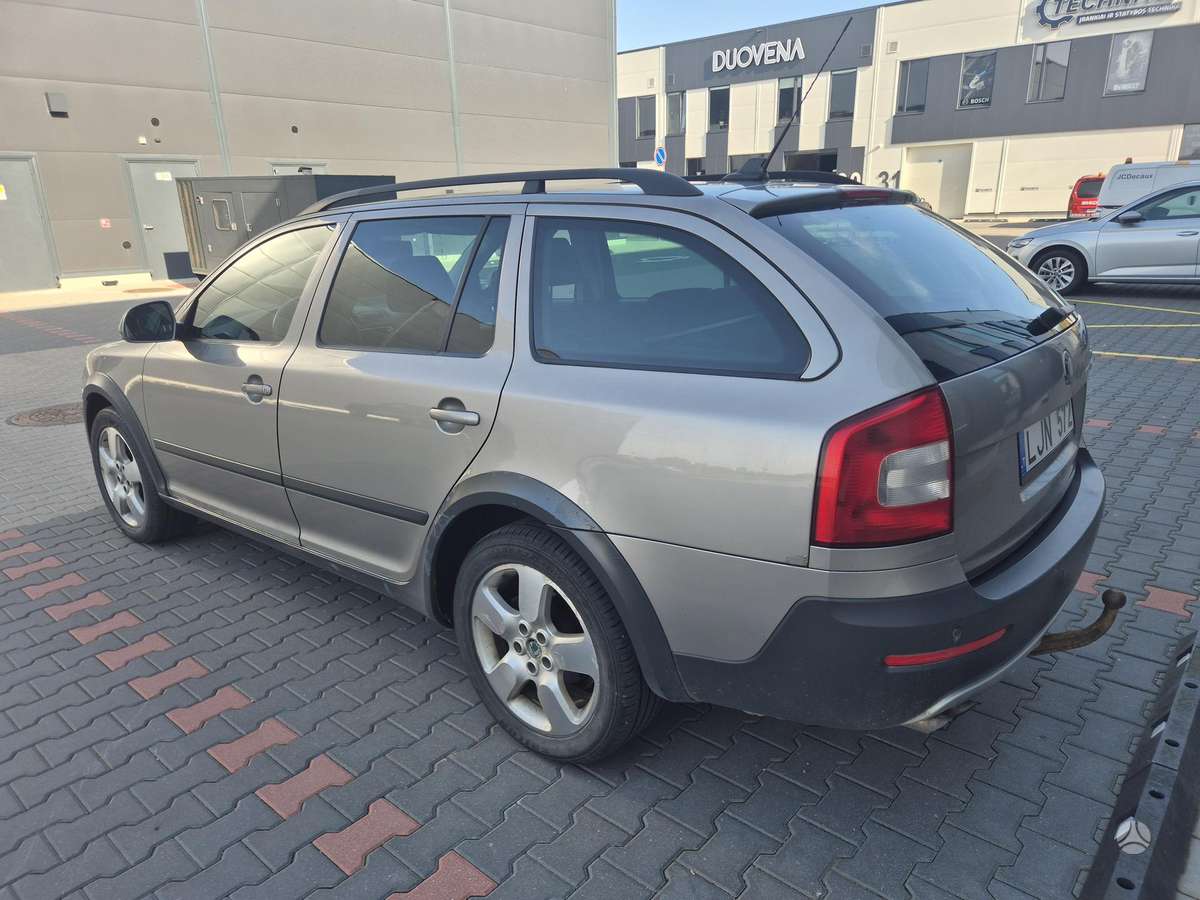 Skoda Octavia 2010 — photo 7