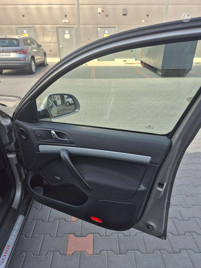 Skoda Octavia 2010 — photo 18