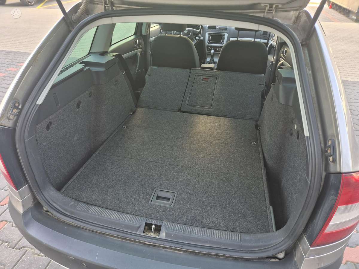 Skoda Octavia 2010 — photo 33