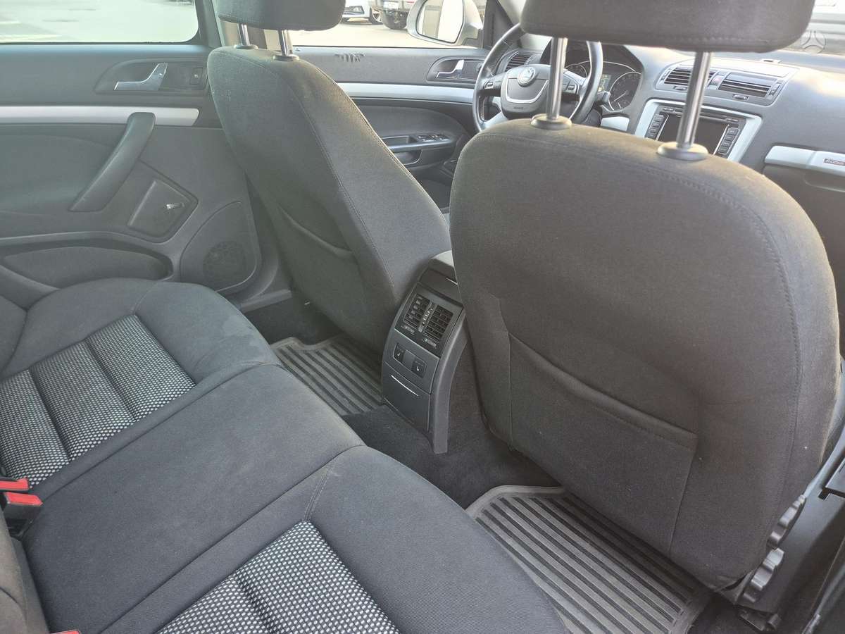 Skoda Octavia 2010 — photo 20