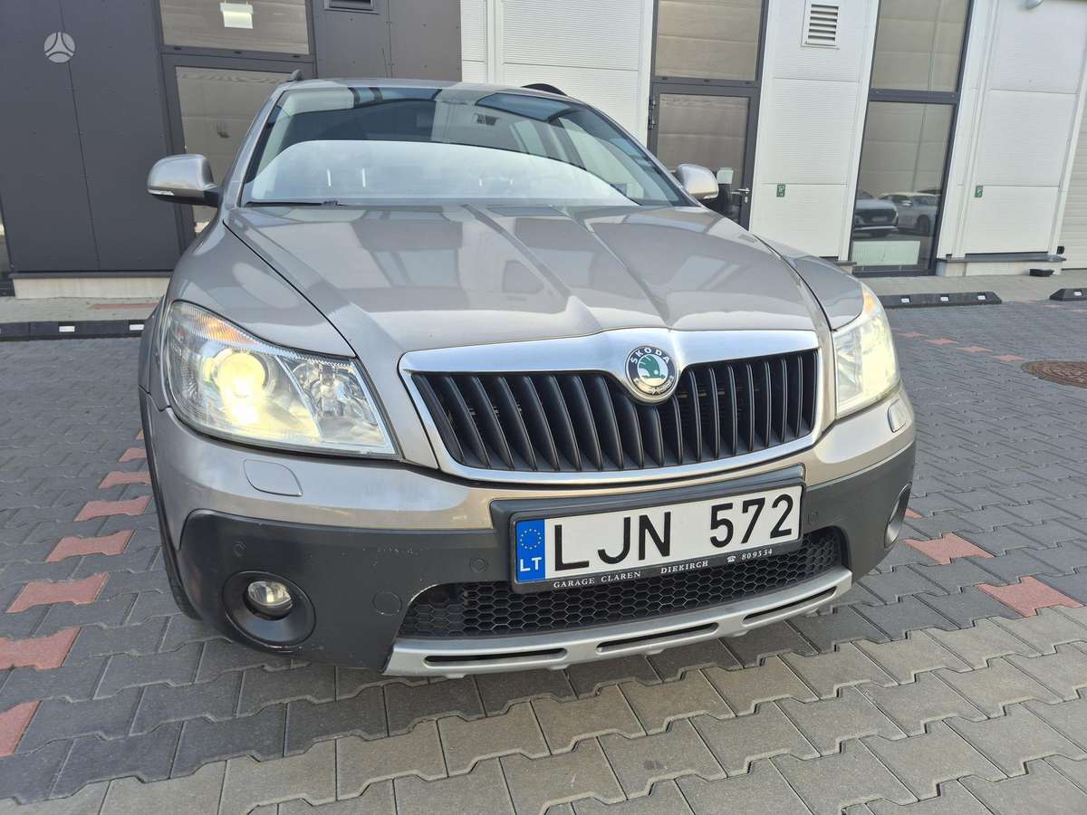 Skoda Octavia 2010 — photo 9