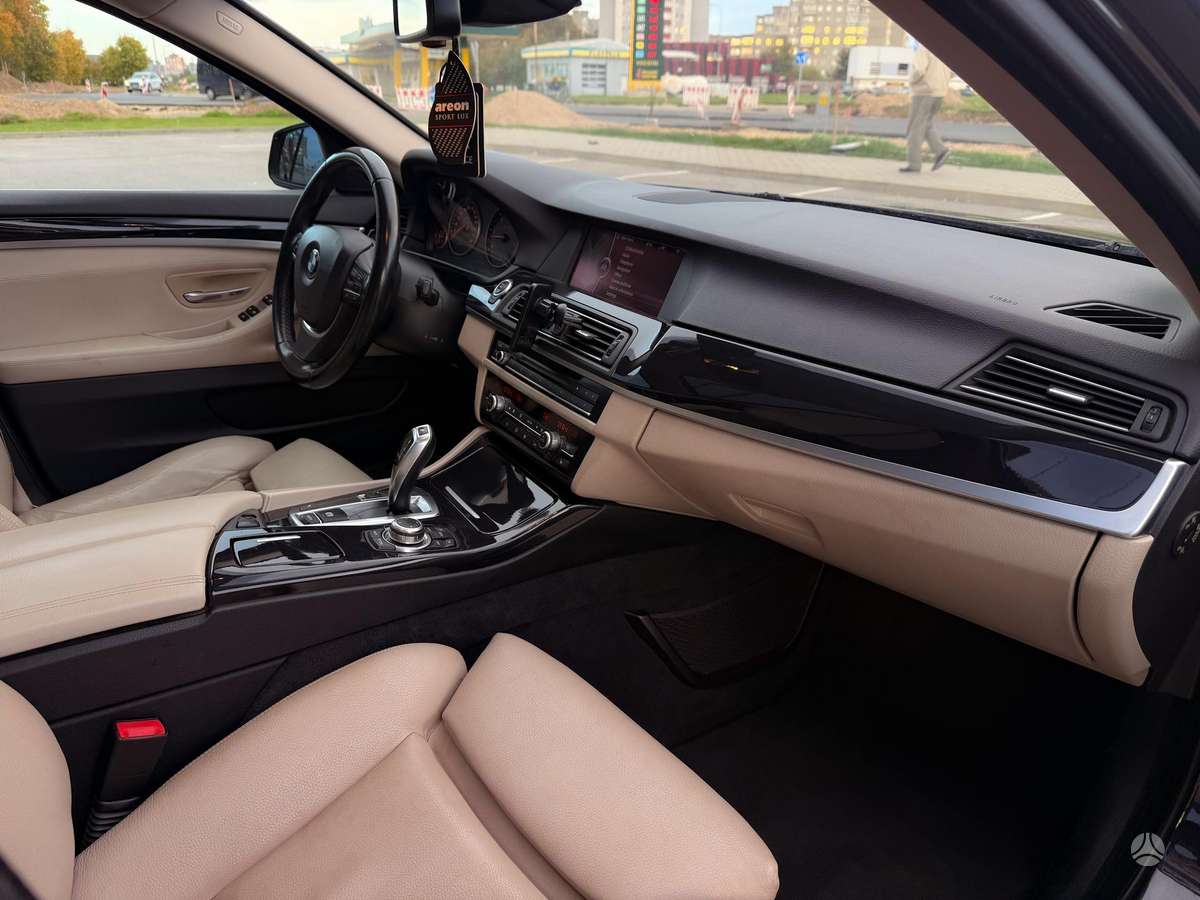 BMW 525, 3.0 l., wagon