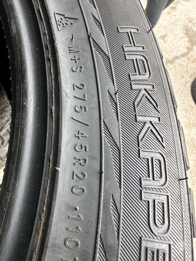 Nokian, winter 275/45 R20