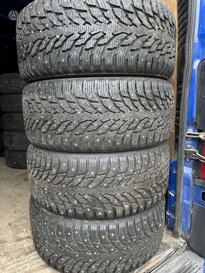 Nokian, зимние 275/45 R20