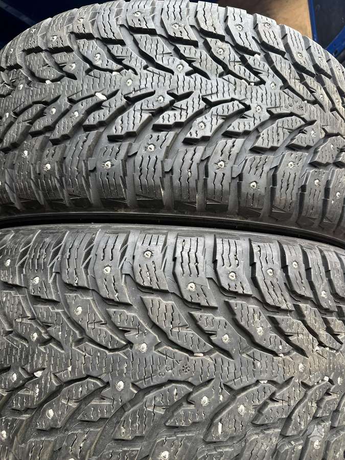 Nokian, зимние 275/45 R20