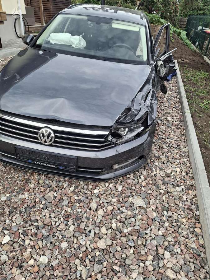 Volkswagen Passat, 2.0 l., Универсал