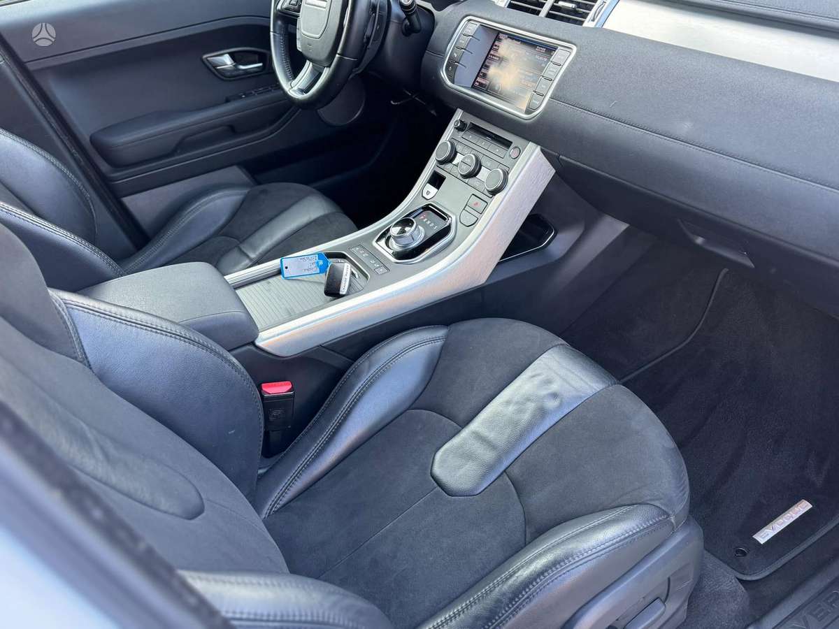 Land Rover Evoque, 2.2 l., off-road / crossover