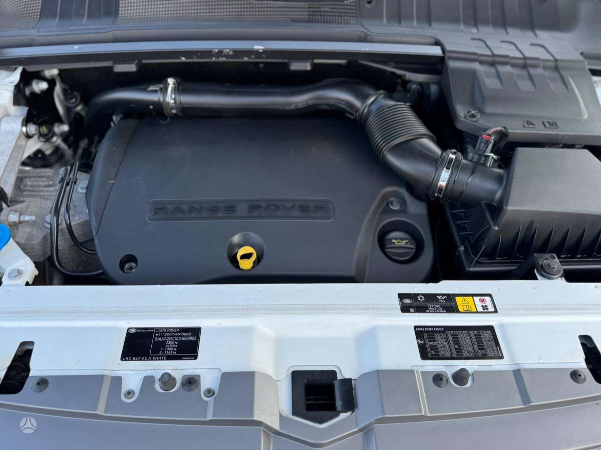 Land Rover Evoque, 2.2 l., off-road / crossover