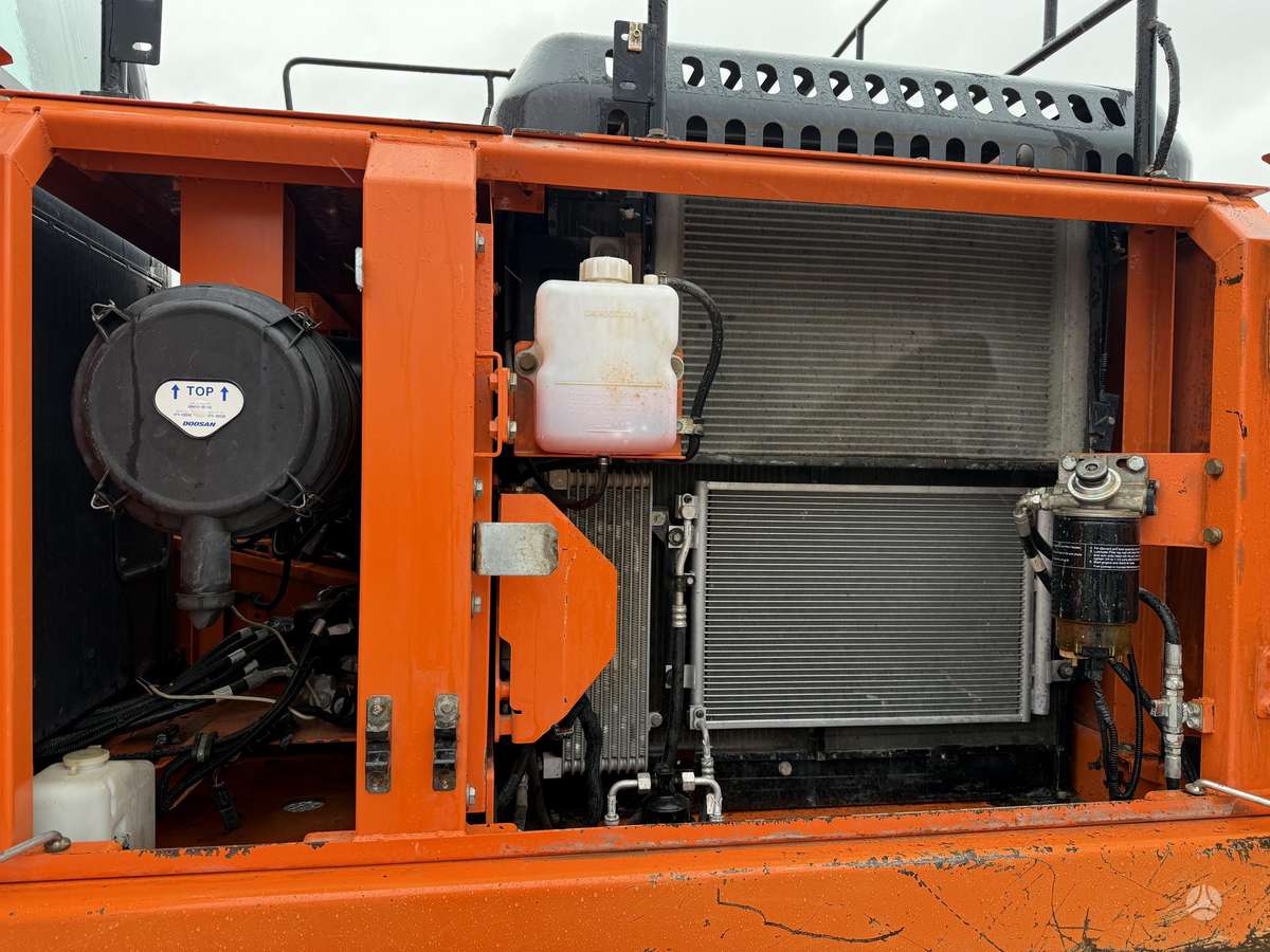 Doosan DX 225 LC-3, экскаваторы