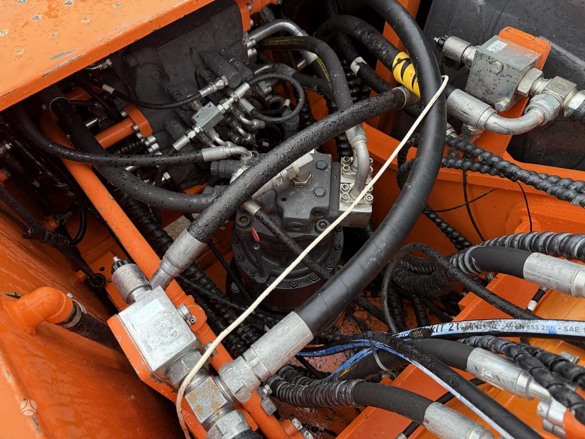 Doosan DX 225 LC-3, excavator
