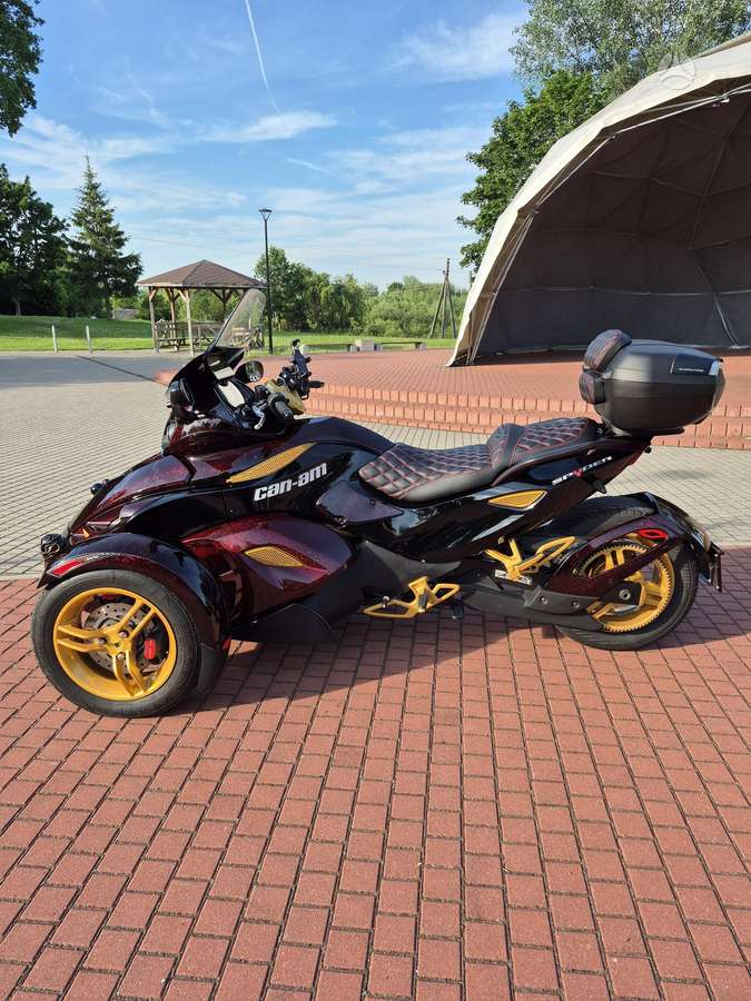 Can-Am Spyder 997cc, trikes