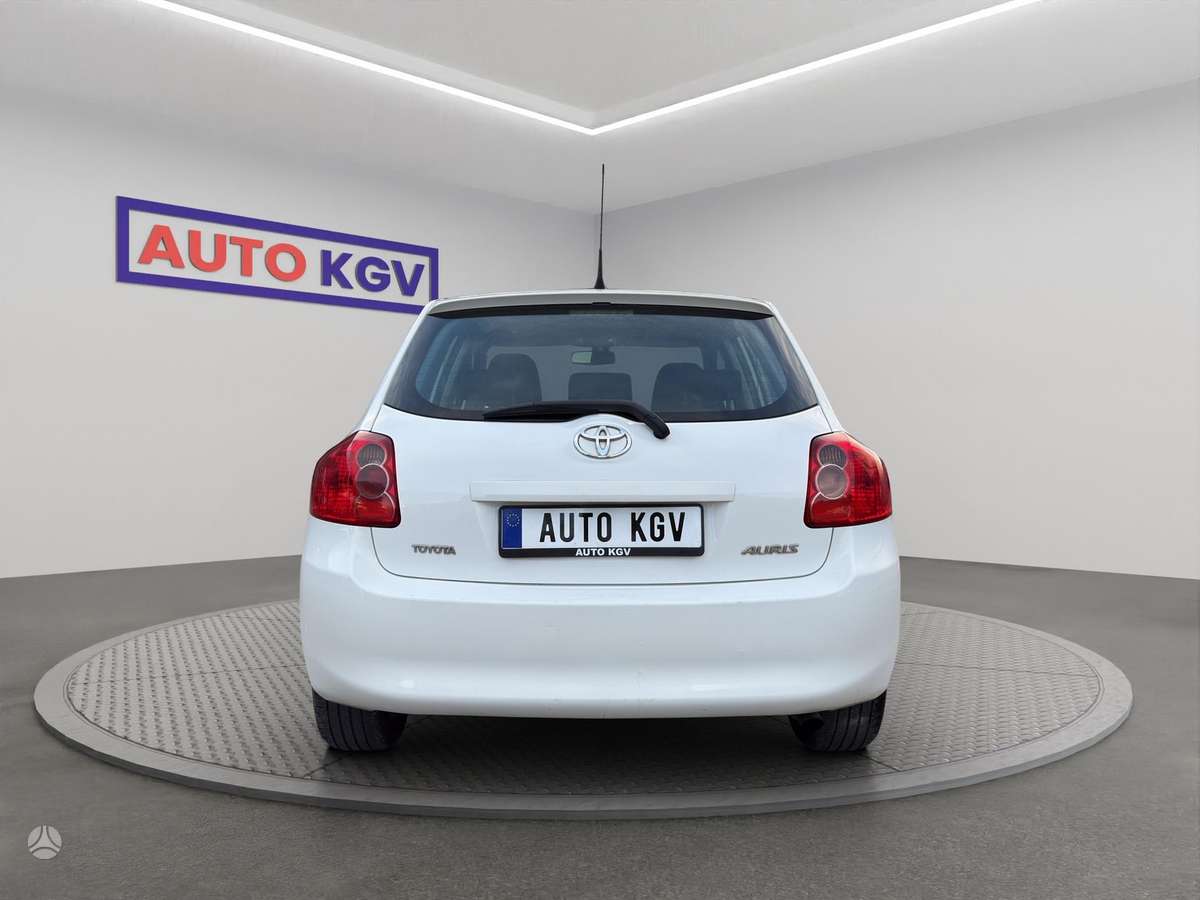 Toyota Auris, 2.0 l., hatchback