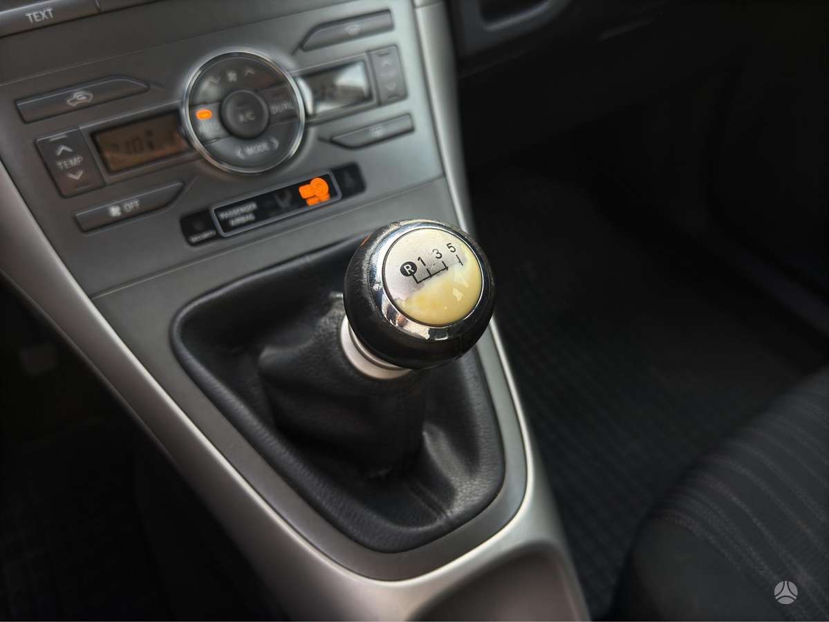 Toyota Auris, 2.0 l., hatchback