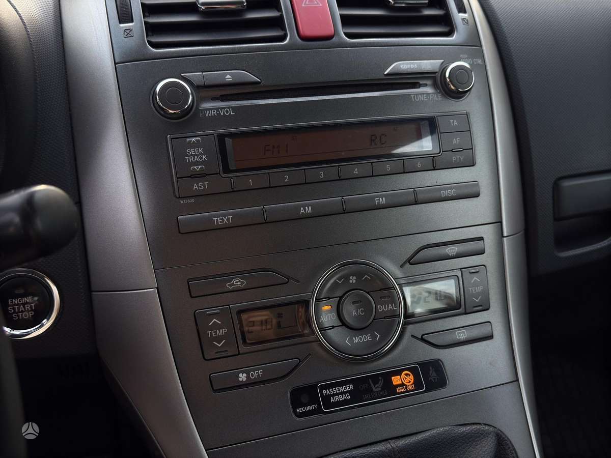 Toyota Auris, 2.0 l., hatchback