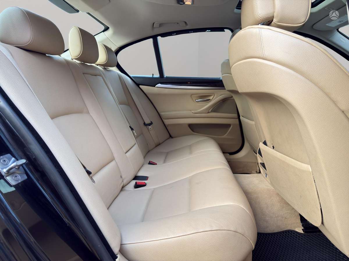 BMW 528, 2.0 l., Седан