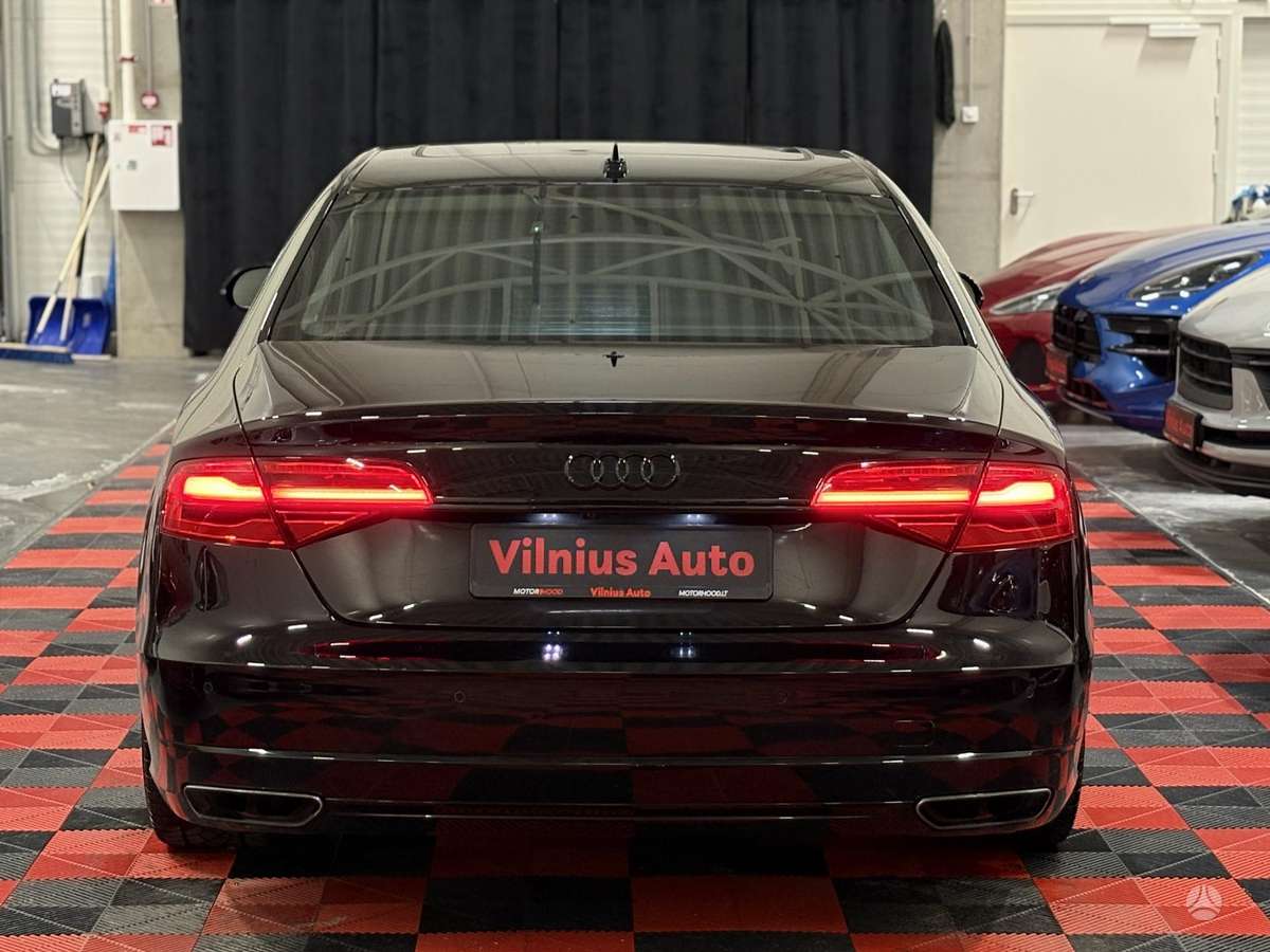 Audi A8 L, 4.0 l., Седан