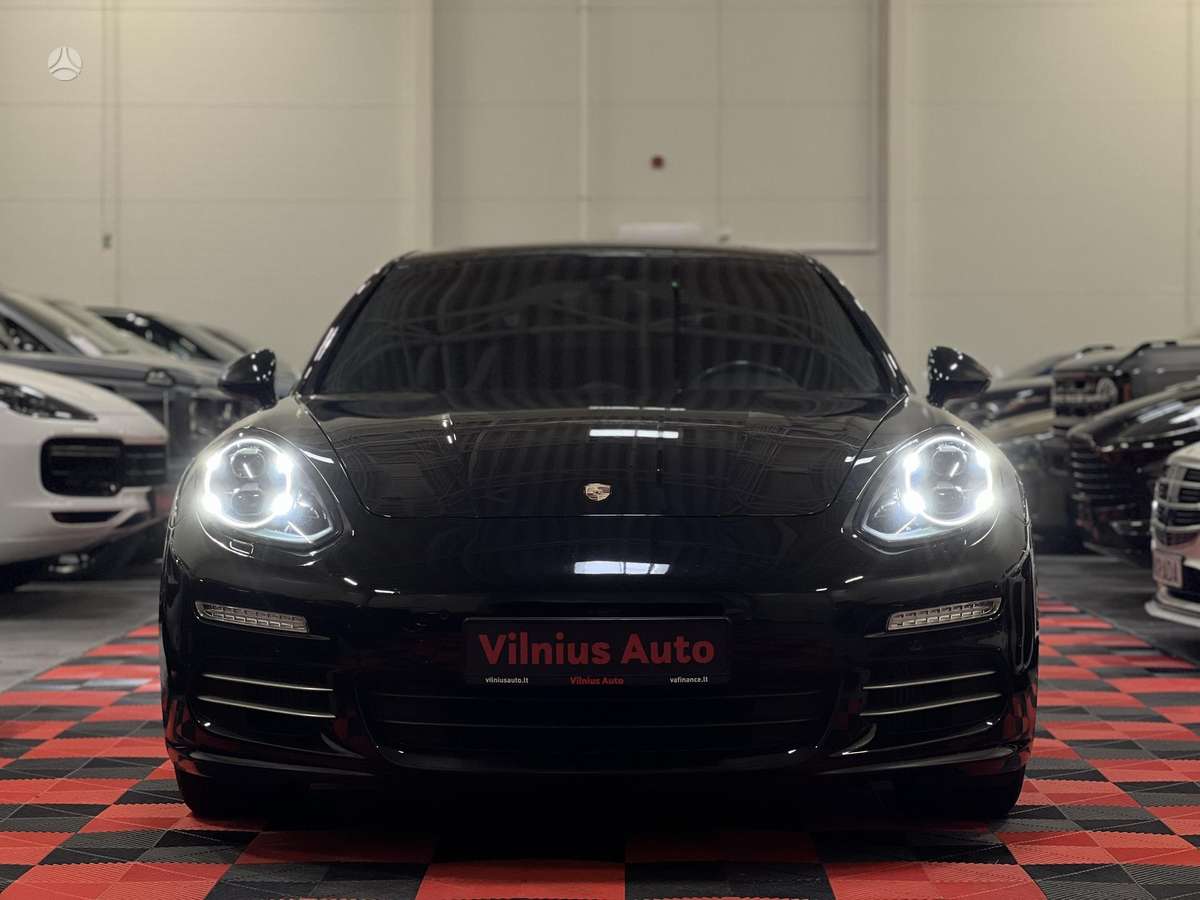 Porsche Panamera, 3.0 l., Хэтчбек