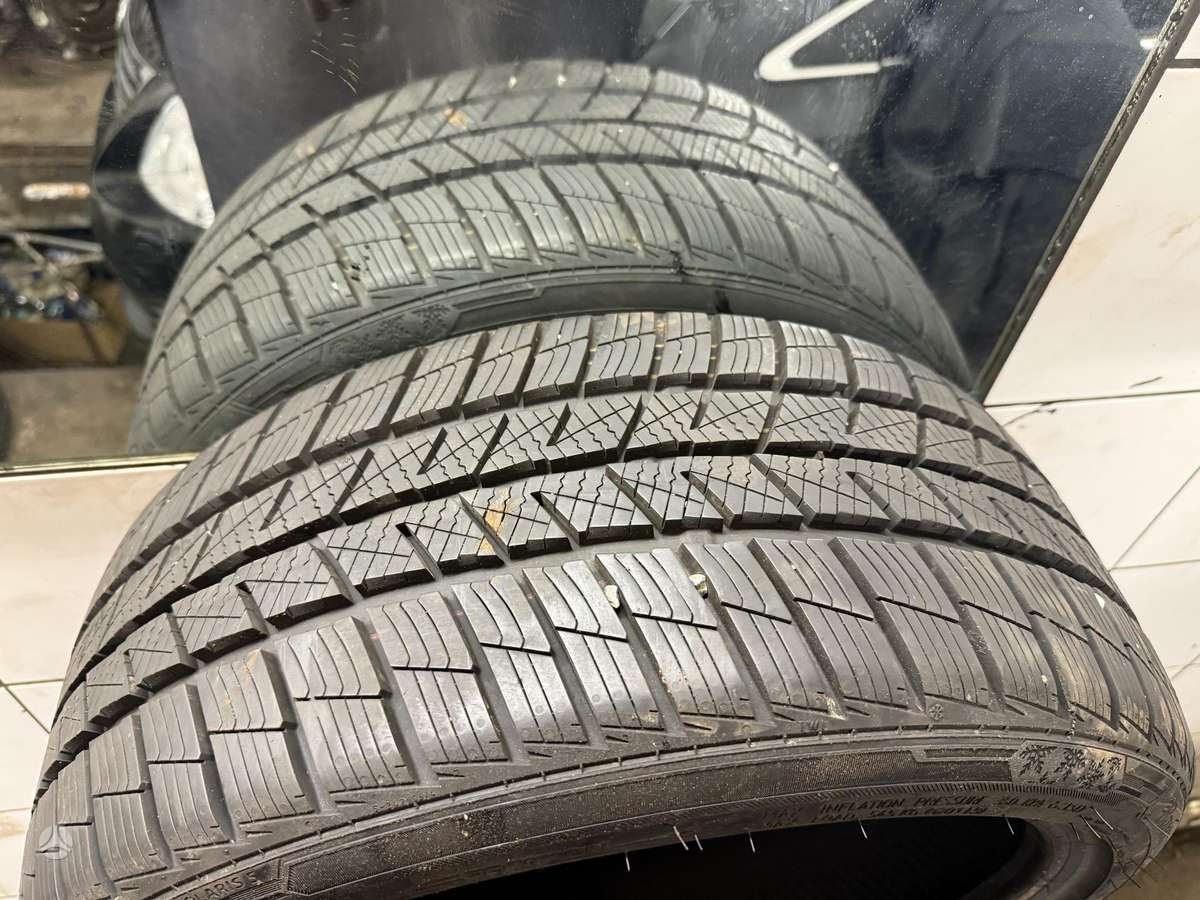 Barum, зимние 215/40 R17