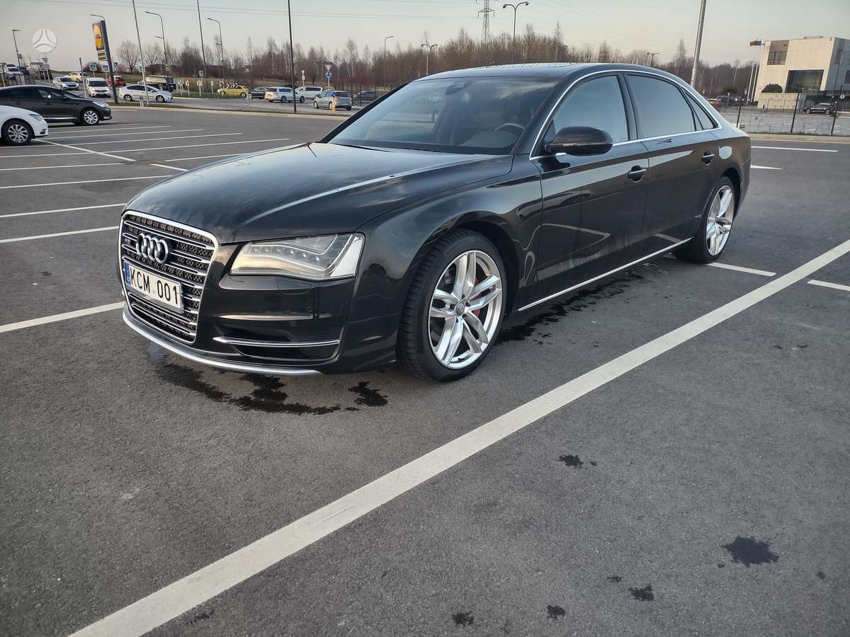 Audi A8, 3.0 l., Седан
