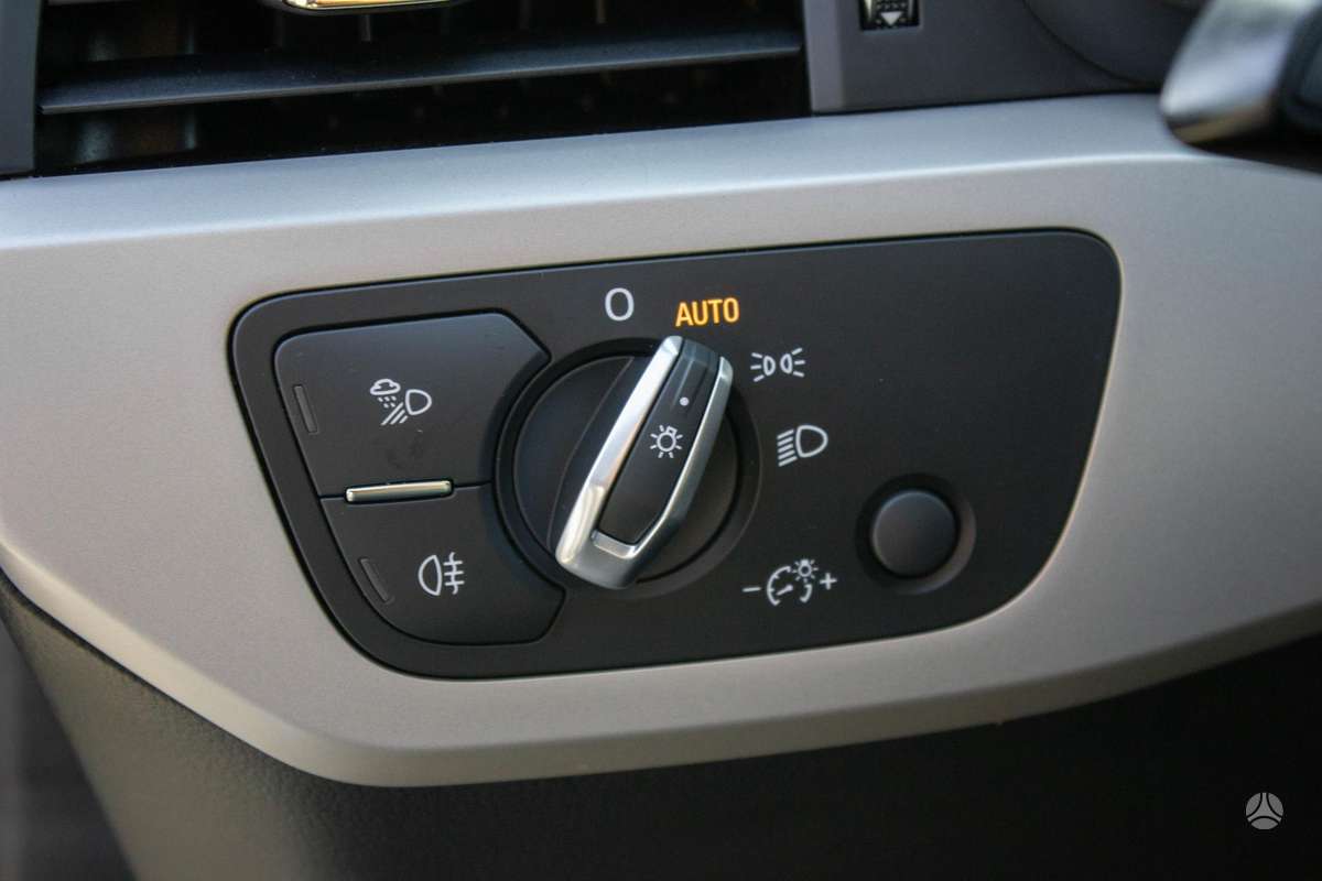 Audi A4, 2.0 l., universalas