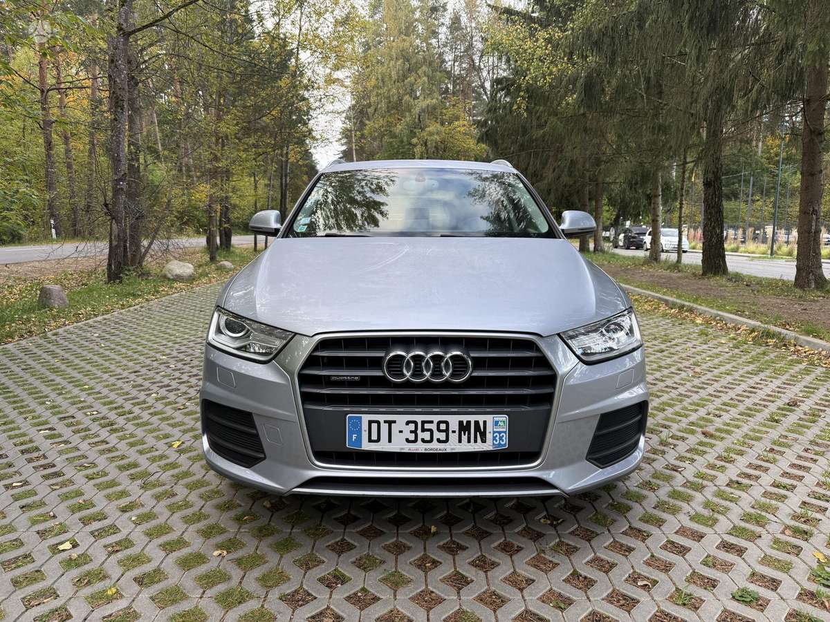 Audi Q3, 2.0 l., off-road / crossover