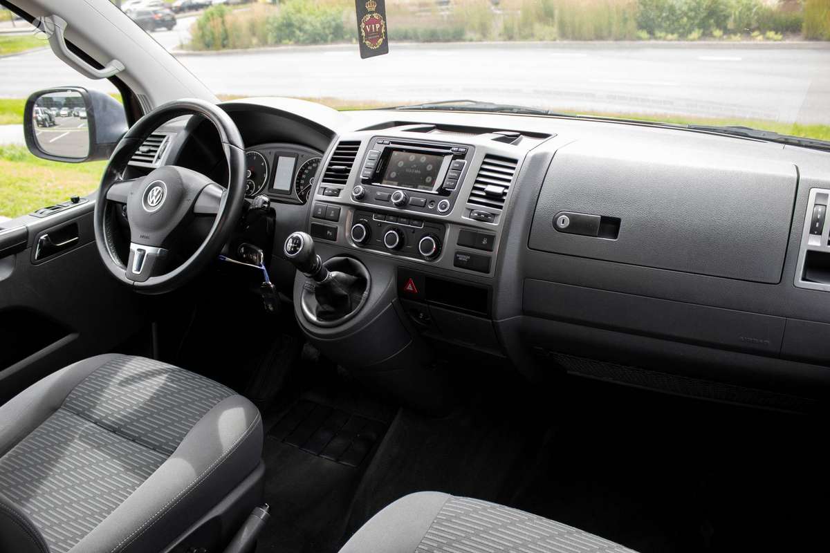 Volkswagen Multivan, 2.0 l., Минивэн