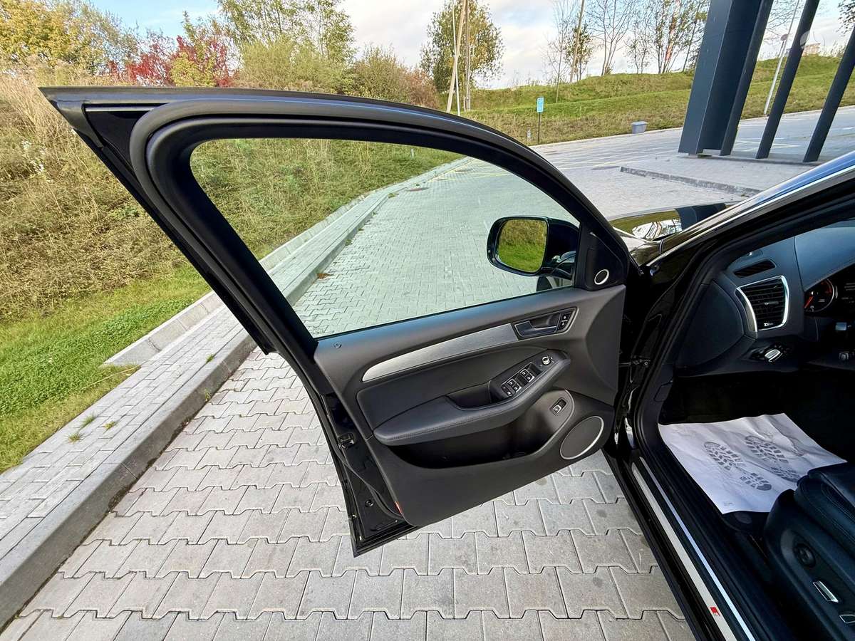 Audi Q5, 3.0 l., Минивэн