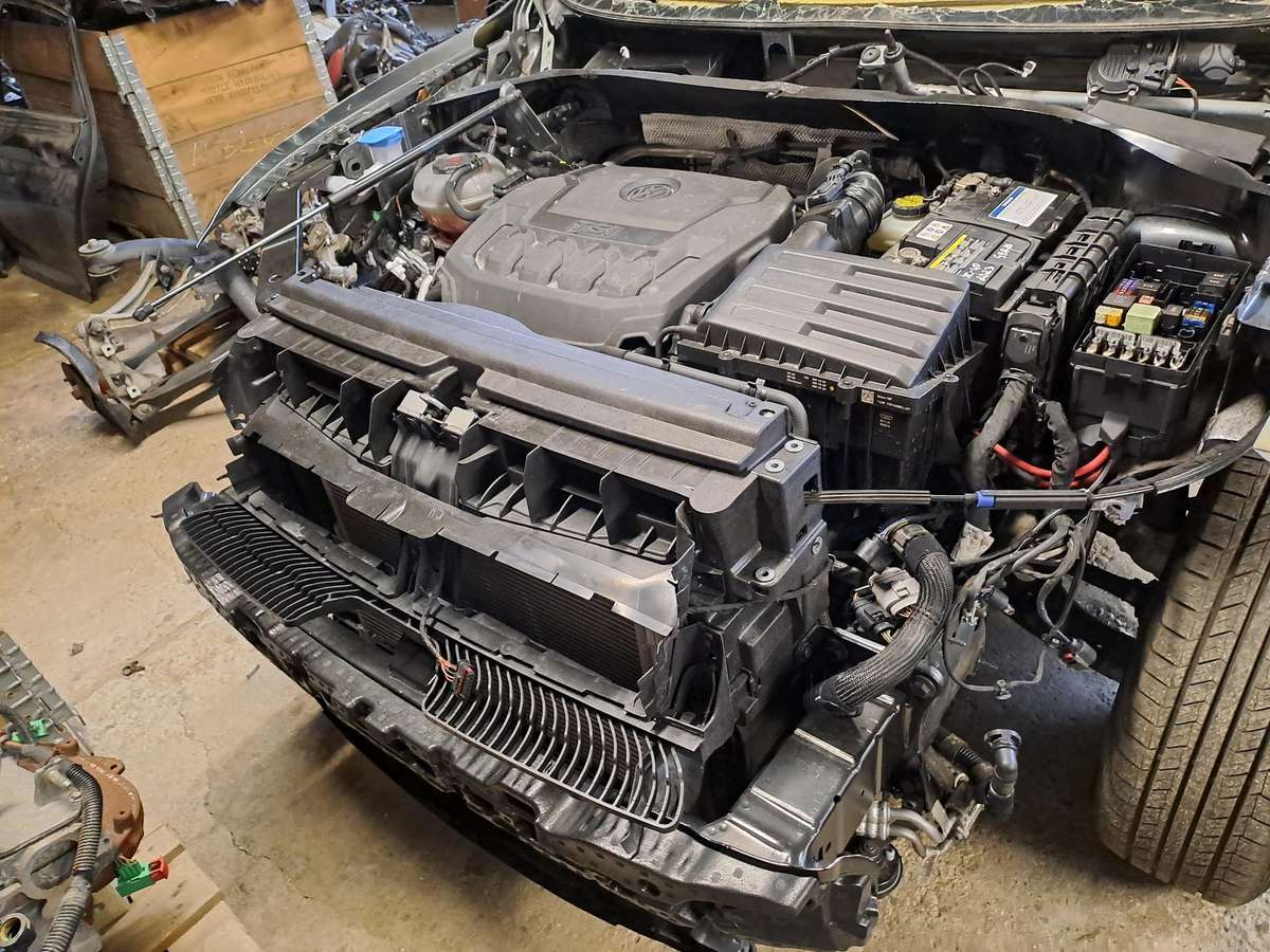 Volkswagen Tiguan Allspace по частям