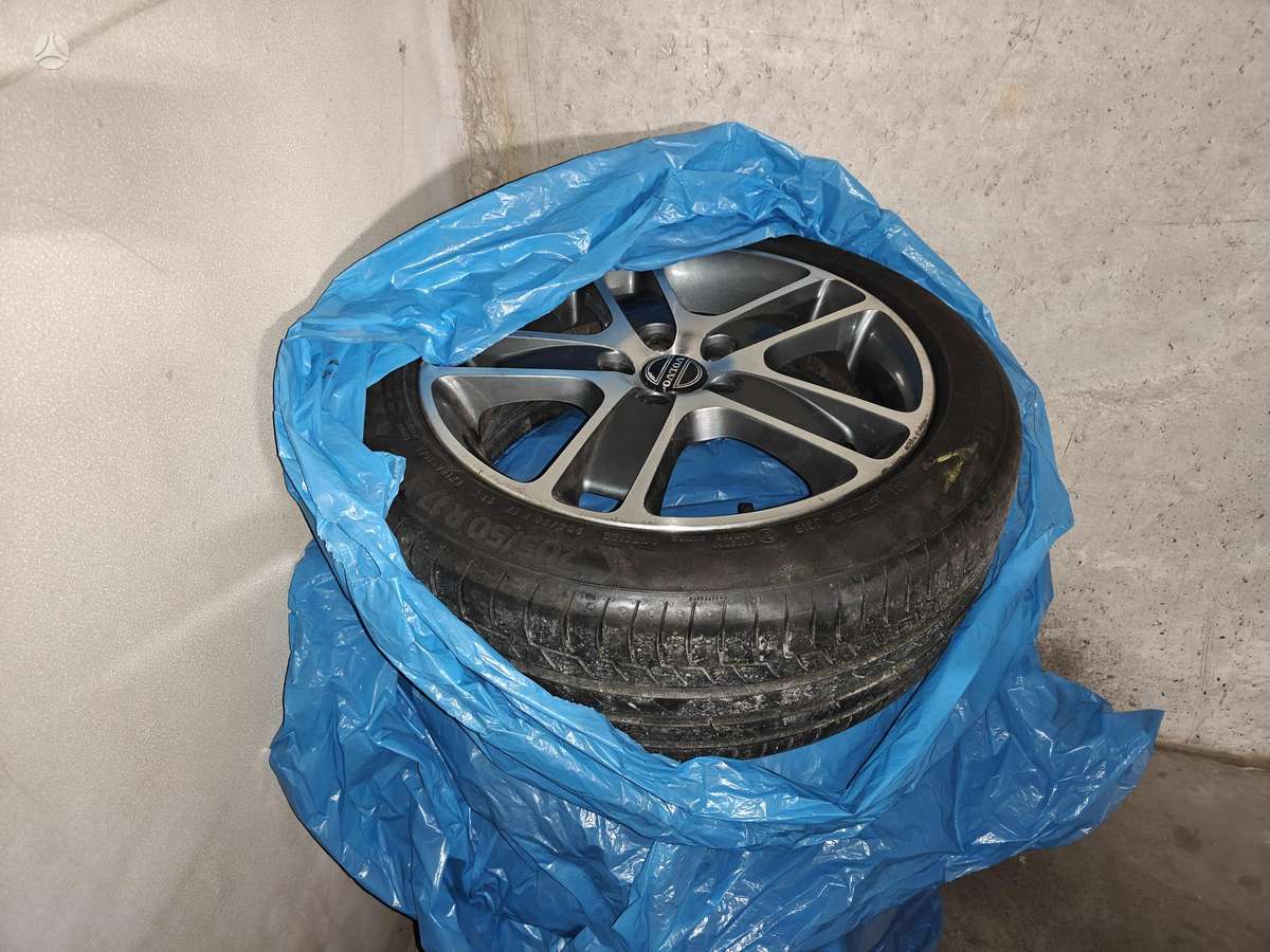 Volvo V50, light alloy, R17