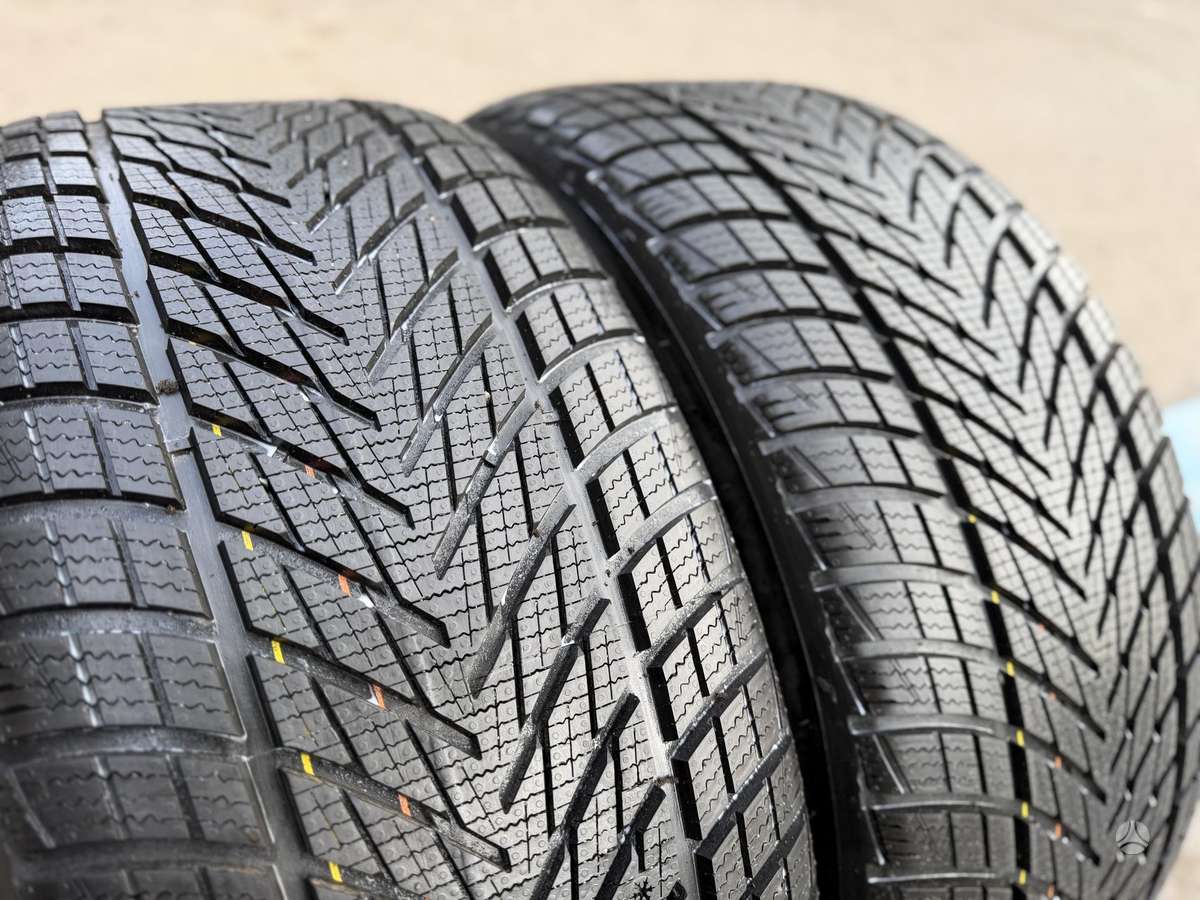 Goodyear UltraGrip Performance3, winter 265/45 R20