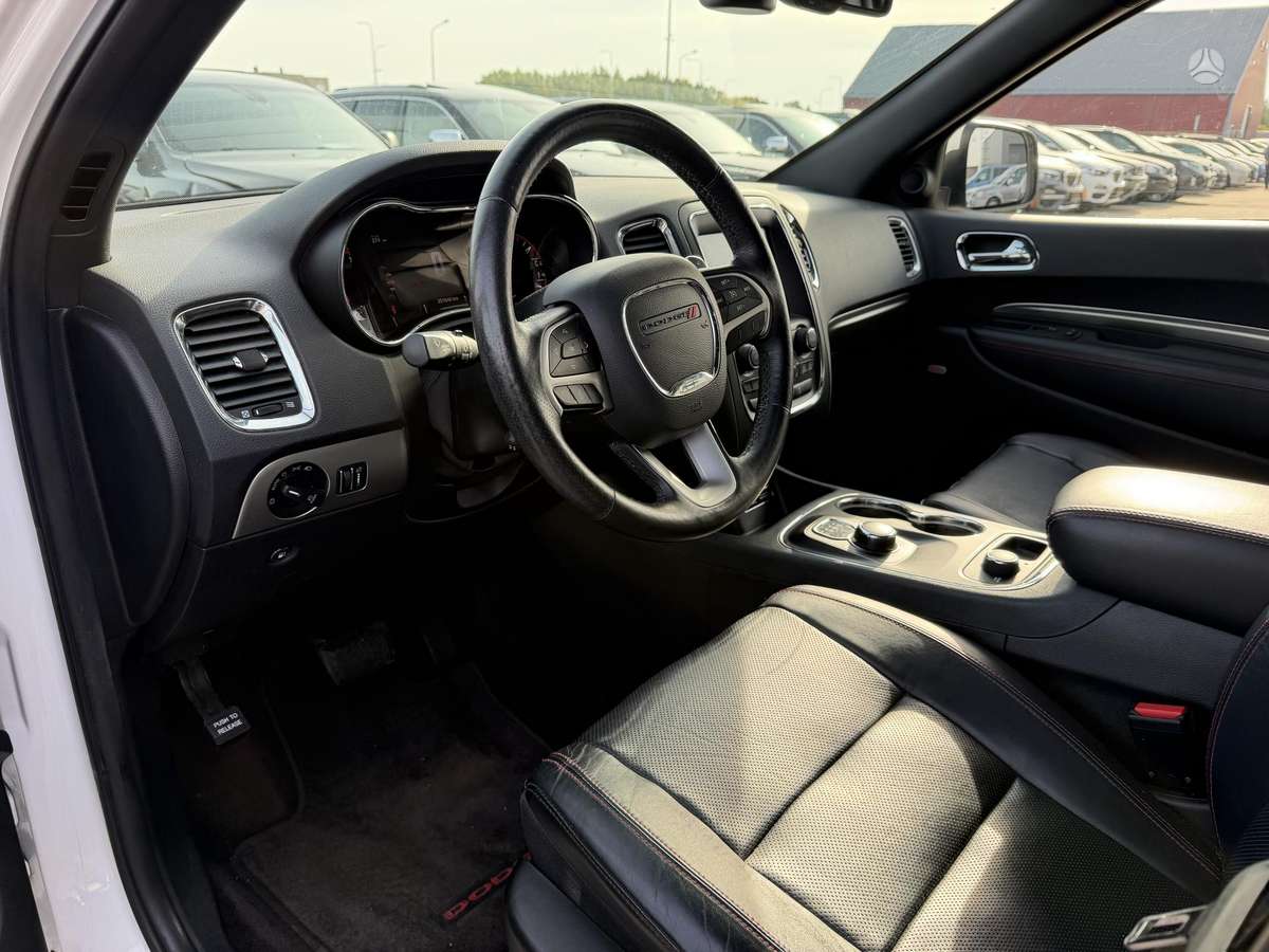 Dodge Durango, 5.7 l., off-road / crossover