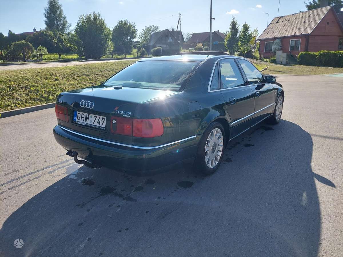 Audi A8, 3.3 l., sedanas