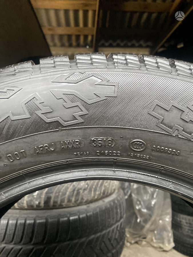 Continental, winter 235/60 R17