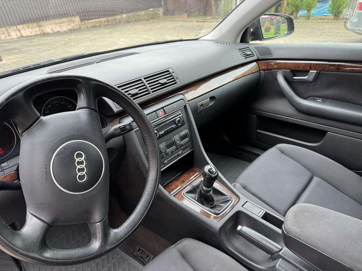 Audi A4, 1.9 l., Седан