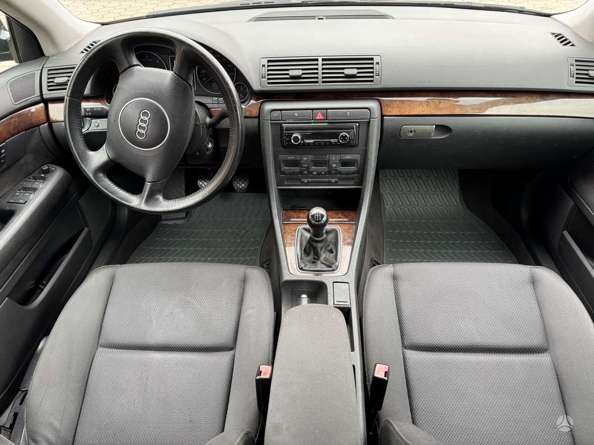 Audi A4, 1.9 l., Седан