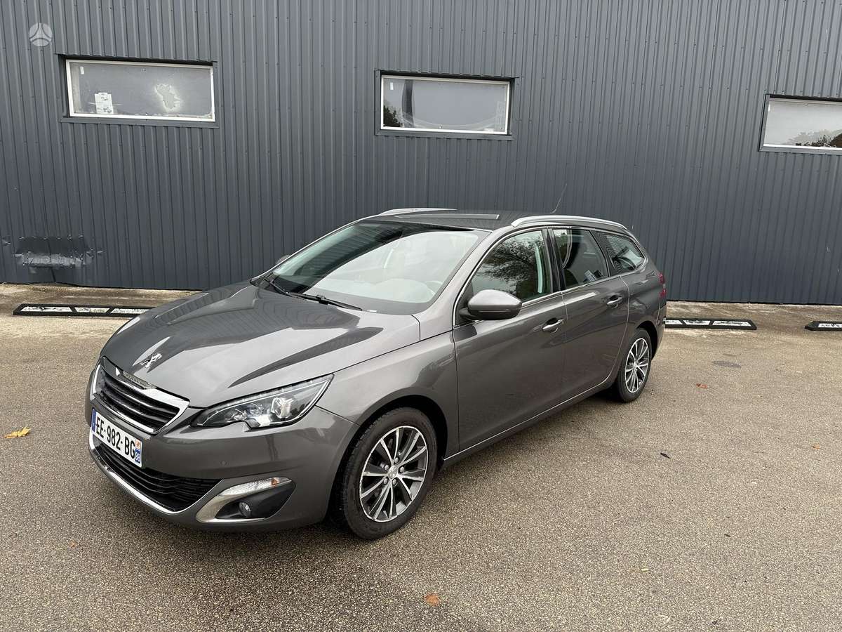 Peugeot 308, 1.2 l., Универсал