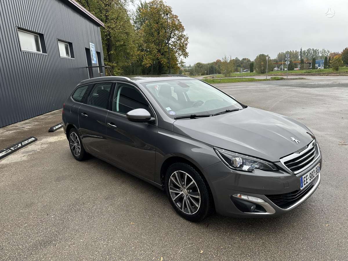 Peugeot 308, 1.2 l., Универсал