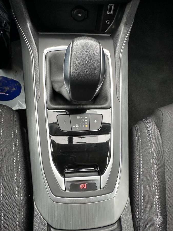Peugeot 308, 1.2 l., Универсал