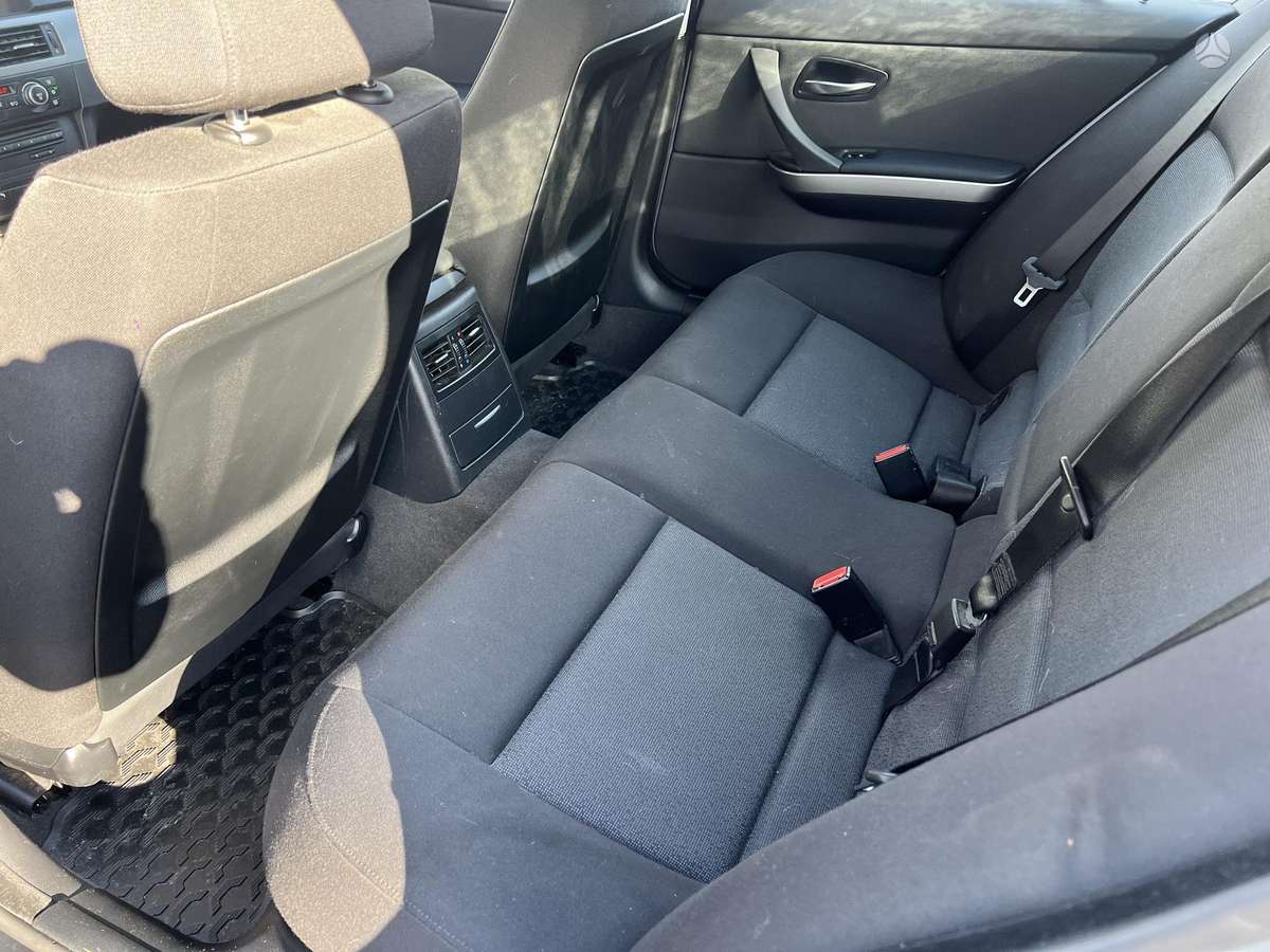 BMW 318, 2.0 l., Седан