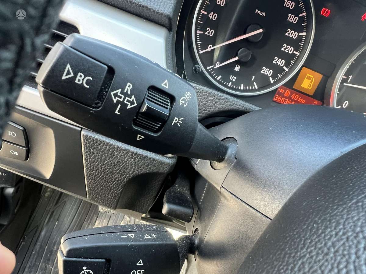 BMW 318, 2.0 l., Седан