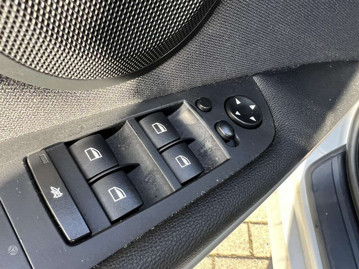 BMW 318, 2.0 l., Седан