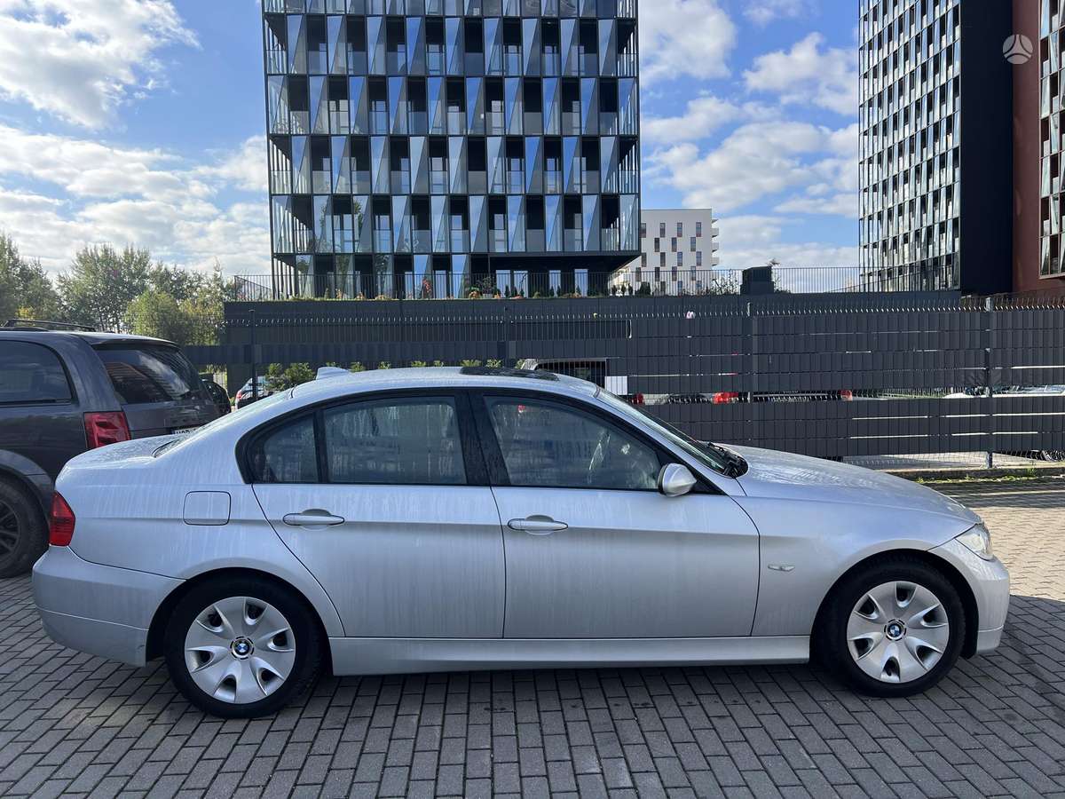 BMW 318, 2.0 l., Седан