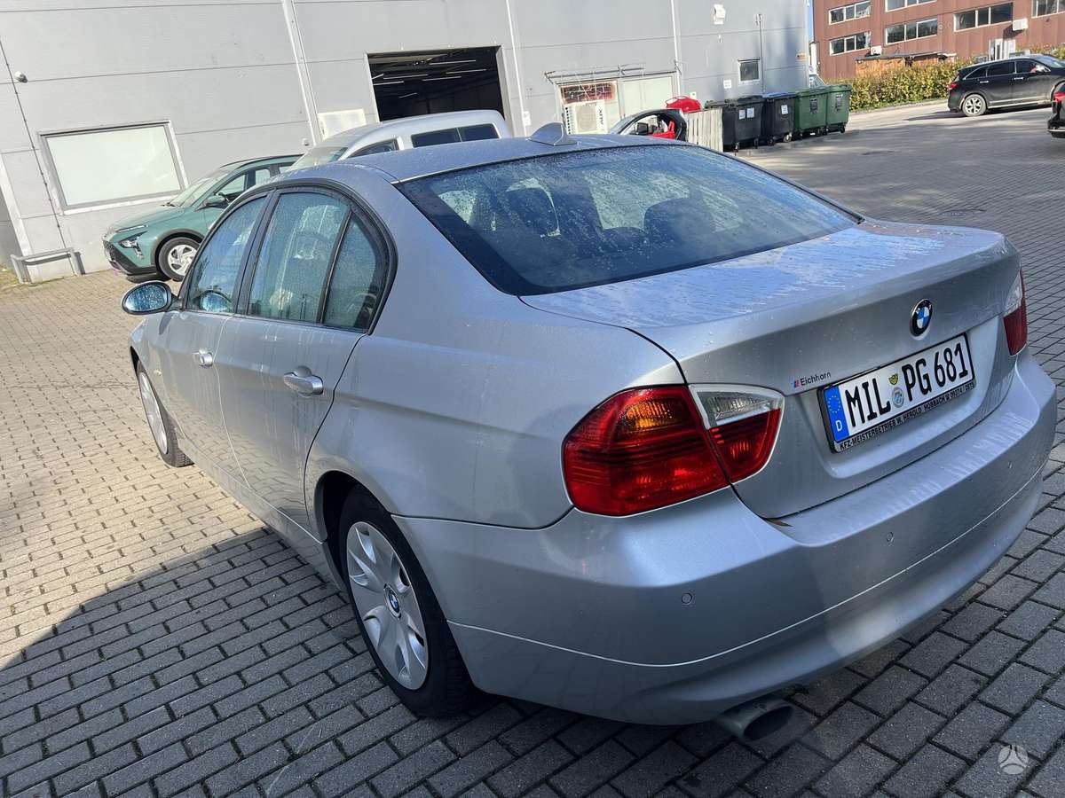 BMW 318, 2.0 l., Седан