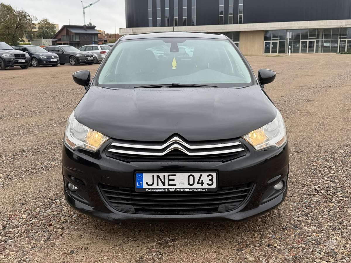 Citroen C4, 1.6 l., hatchback